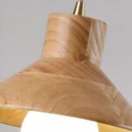 Hängeleuchte aus Holz im nordischen Stil — Detailaufnahme