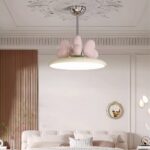 Kronleuchter für das Babyzimmer mit rosa Herzen — Hauptansicht