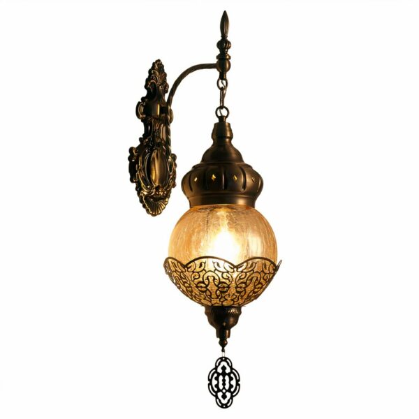 Runde orientalische Wandleuchte aus Craquelé-Glas, dargestellt auf weißem Hintergrund