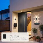 Solar-LED-Wandleuchte, 9 cm breit und 15 cm hoch, im Vergleich mit einem Smartphone