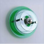 Wandleuchte aus Acryl im Bauhouse-Design