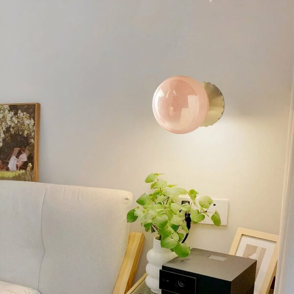 Wandleuchte Perle aus Retro-Glas in Rosa