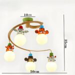 Kronleuchter mit Tieren für Kinderzimmer — Detailaufnahme