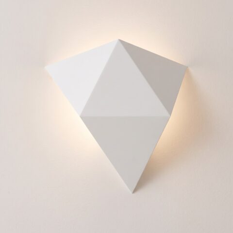 Dekorative Design-Wandleuchte aus Stahl