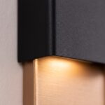 Design-Wandleuchte mit Doppellichtstrahl aus goldenem Metall
