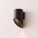Abgeschrägte Rohr-Wandleuchte, 20 cm, weiß oder schwarz