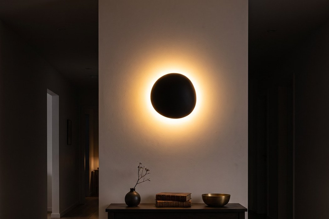 Minimalistische runde Wandleuchte aus Stahl