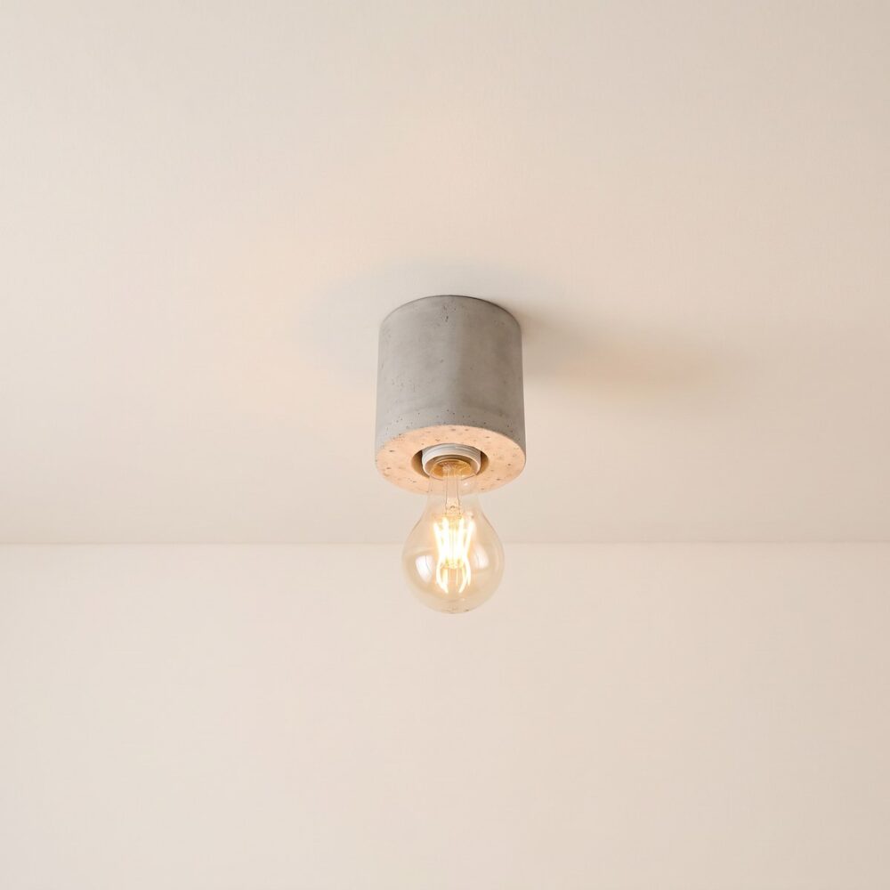 Runder Deckenstrahler aus grauem Beton