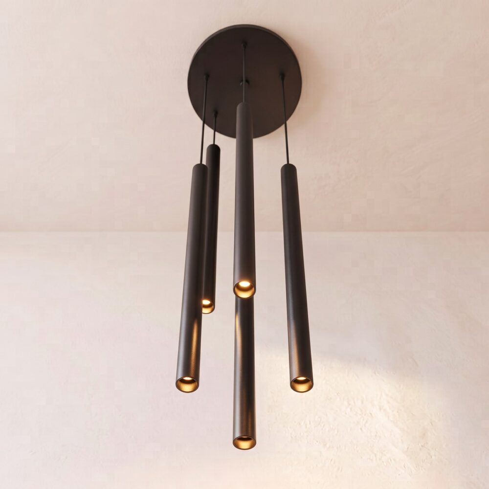 Design-Pendelleuchte mit 5 Stahlrohren