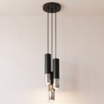 Hängeleuchte mit 3 schwarzen Röhren und Metallring