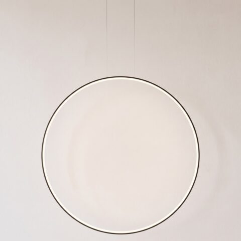 Vertikale LED-Ring-Pendelleuchte, 110 cm