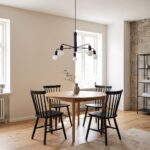 Kronleuchter 5 Lampen auf schwarzer Metallstange