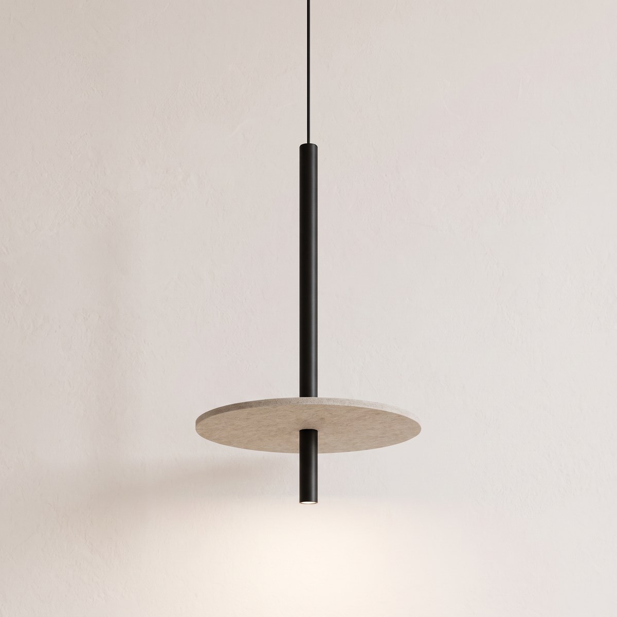 Design-Pendelleuchte mit Filzscheibe
